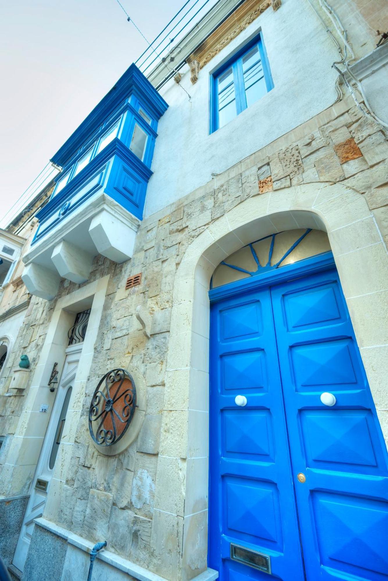 Seaview Sliema 30 Seconds To High Street & Ferry, 2X Double En-Suite Bedrooms, Modern Whole Traditional Townhouse, Kitchen, Living Area, & Roof Terrace Eksteriør billede